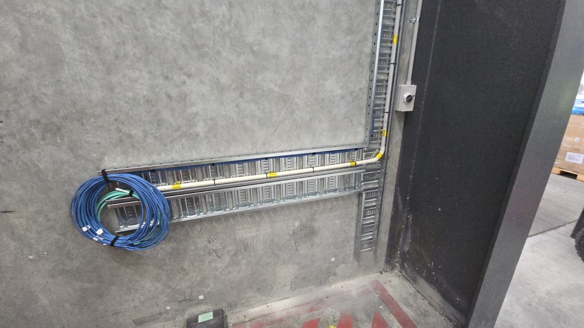 Warehouse cable tray and Cat6 cabling installation